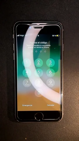 Foto tomada del Apple iPhone 6s de J***s posterior a la reparación de pantalla y batería el 22 de Noviembre de 2022