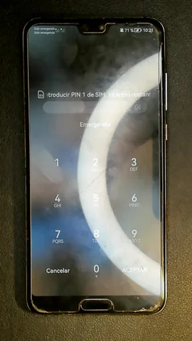 Huawei P20 Pro de M******s antes de la reparación de batería y tapa trasera