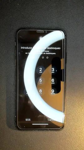 Foto tomada del Apple iPhone X de M****l posterior a la reparación de auricular y sensor de proximidad el 5 de Diciembre de 2022