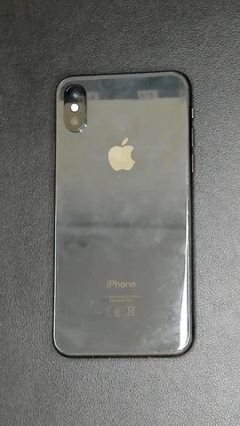 Apple iPhone X de M****l antes de la reparación de cámara trasera