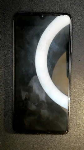 Xiaomi Mi 9 de J***s antes de la reparación de puerto de carga