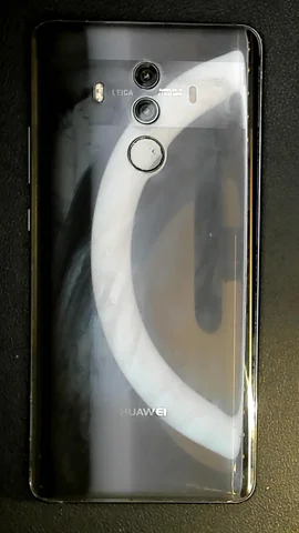 Foto tomada del Huawei Mate 10 Pro de T***s posterior a la reparación de tapa trasera el 21 de Diciembre de 2022