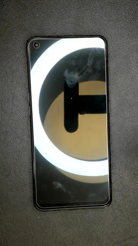 Oppo A94 5G de A***l antes de la reparación de batería