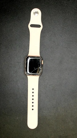 Apple Watch Serie 5 40mm de J*****n antes de la reparación de cristal digitalizador