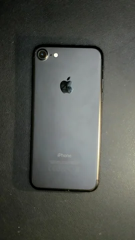 Apple iPhone 7 de C***r antes de la reparación de cámara trasera