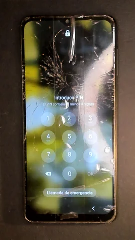 Samsung Galaxy A12 de J**é antes de la reparación de pantalla