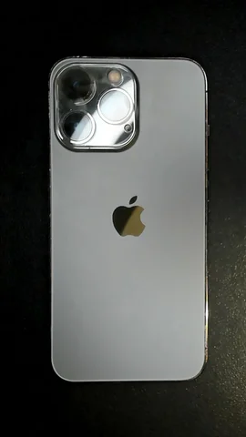 Foto tomada del Apple iPhone 13 Pro de S**a posterior a la reparación de cámara trasera el 13 de Marzo de 2023