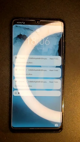 Foto tomada del Huawei P30 lite de Á***l posterior a la reparación de pantalla el 13 de Marzo de 2023