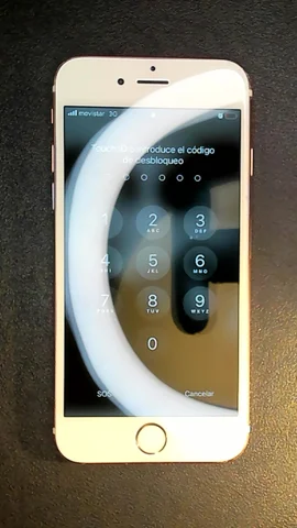 Foto tomada del Apple iPhone 6s de I***e posterior a la reparación de pantalla el 11 de Abril de 2023