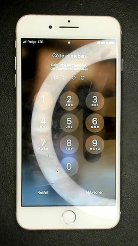 Apple iPhone 8 Plus de S****a antes de la reparación de vibrador