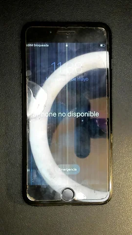 Apple iPhone 7 Plus de M****n antes de la reparación de pantalla