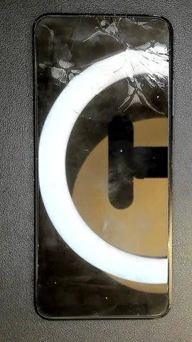 Samsung Galaxy A22 5G de F******o antes de la reparación de puerto de carga