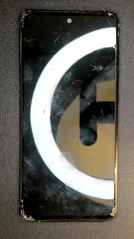 Samsung Galaxy A52 de C****s antes de la reparación de pantalla