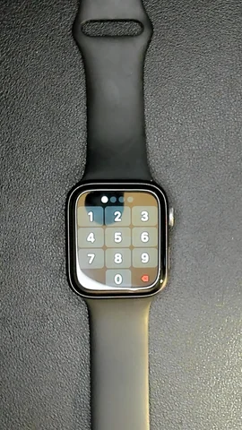 Foto tomada del Apple Watch Serie 4 44mm de J*****a posterior a la reparación de cristal (sólo cristal y no el digitalizador) el 10 de Mayo de 2023