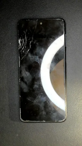 Xiaomi Redmi Note 9 Pro de M******n antes de la reparación de tapa trasera y pantalla