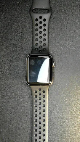 Apple Watch Serie 2 42mm de M****l antes de la reparación de batería