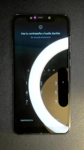 Foto tomada del Xiaomi Pocophone F1 de A****a posterior a la reparación de pantalla el 2 de Junio de 2023