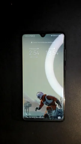 Foto tomada del Huawei Mate 20 de F****e posterior a la reparación de batería el 16 de Junio de 2023