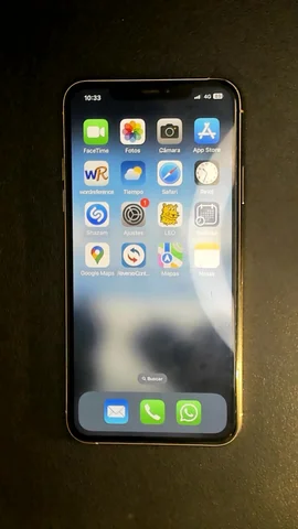 Apple iPhone 11 Pro Max de J****n antes de la reparación de auricular