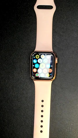 Apple Watch Serie 5 40mm de S******o antes de la reparación de cristal digitalizador