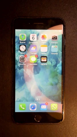 Apple iPhone 8 Plus de D****l antes de la reparación de puerto de carga