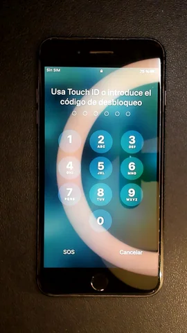 Foto tomada del Apple iPhone 8 Plus de D****l posterior a la reparación de puerto de carga el 6 de Julio de 2023