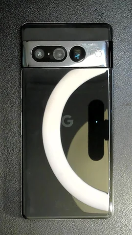 Foto tomada del Google Pixel 7 Pro de F*******o posterior a la reparación de lente de cámara trasera el 24 de Julio de 2023