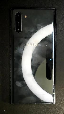 Samsung Galaxy Note10 de V******a antes de la reparación de tapa trasera