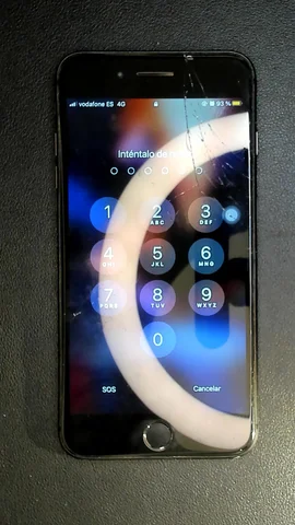 Apple iPhone 8 Plus de L**s antes de la reparación de pantalla