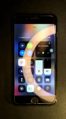 Foto tomada del Apple iPhone 8 Plus de L**s posterior a la reparación de pantalla el 26 de Julio de 2023