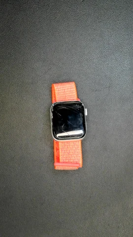 Apple Watch Serie 4 44mm de M***a antes de la reparación de cristal (sólo cristal y no el digitalizador)