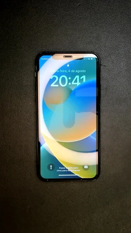 Foto tomada del Apple iPhone 11 Pro de T***o posterior a la reparación de batería el 4 de Agosto de 2023