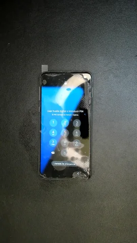 Foto tomada del Samsung Galaxy S10e de J**n posterior a la reparación de batería y tapa trasera el 14 de Agosto de 2023