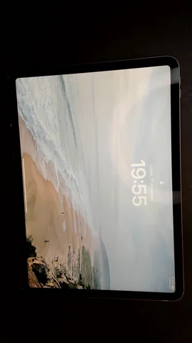 Foto tomada del Apple iPad Pro 11 (2018) de M***a posterior a la reparación de pantalla el 16 de Agosto de 2023