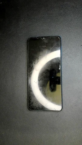 Samsung Galaxy A12 de C****s antes de la reparación de puerto de carga