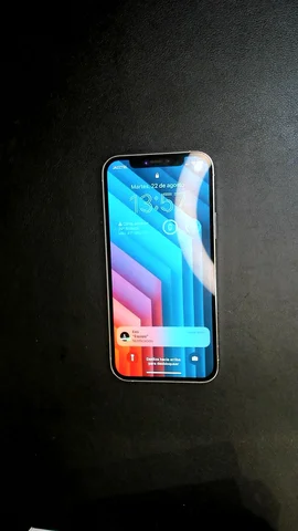 Apple iPhone 12 Pro de J****r antes de la reparación de puerto de carga