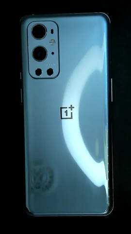 Foto tomada del OnePlus 9 Pro de V******n posterior a la reparación de tapa trasera el 1 de Septiembre de 2023