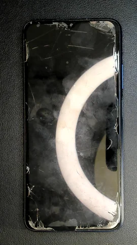 Xiaomi Poco M3 de P***o antes de la reparación de puerto de carga