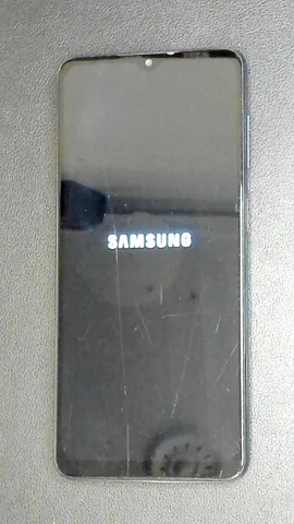 Foto tomada del Samsung Galaxy A12 de E****a posterior a la reparación de puerto de carga el 25 de Septiembre de 2023