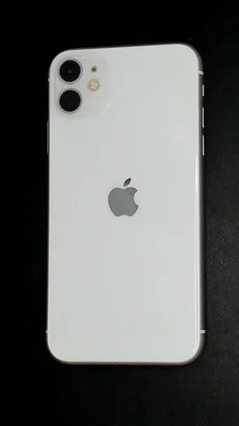 Foto tomada del Apple iPhone 11 de E****a posterior a la reparación de cámara trasera el 26 de Septiembre de 2023