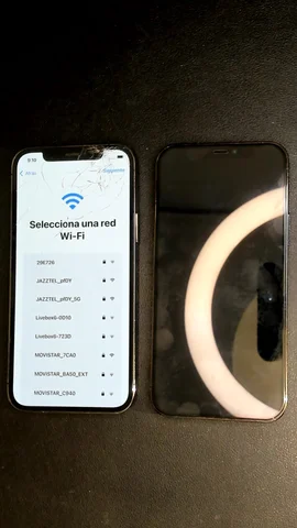 Apple iPhone 12 Pro de C****s antes de la reparación de pantalla