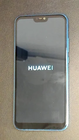 Foto tomada del Huawei P20 lite de E*****o posterior a la reparación de pantalla el 2 de Octubre de 2023