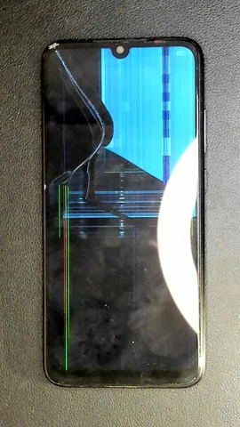 Xiaomi Redmi Note 7 de J****r antes de la reparación de pantalla