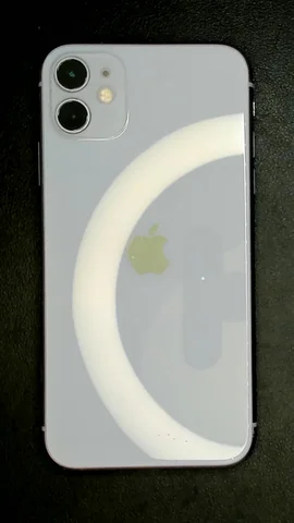 Foto tomada del Apple iPhone 11 de M****a posterior a la reparación de lente de cámara trasera el 13 de Octubre de 2023