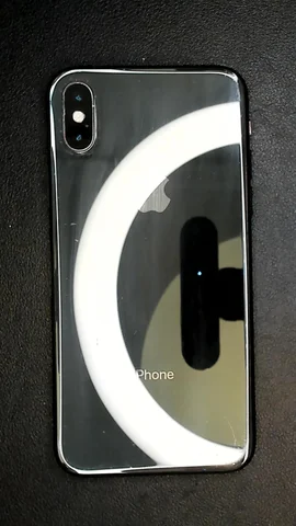 Foto tomada del Apple iPhone XS de M****l posterior a la reparación de lente de cámara trasera y cámara trasera el 13 de Octubre de 2023