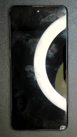 Samsung Galaxy A51 de N*****a antes de la reparación de pantalla