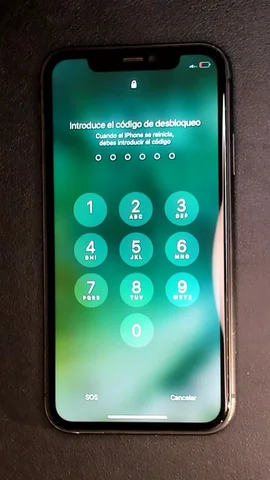 Foto tomada del Apple iPhone 11 de L**s posterior a la reparación de batería el 30 de Octubre de 2023