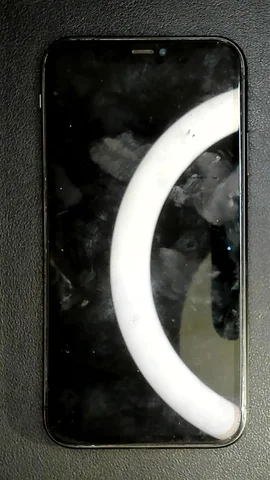 Apple iPhone 11 de H*******o antes de la reparación de batería