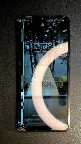 Samsung Galaxy A32 5G de I*****o antes de la reparación de pantalla
