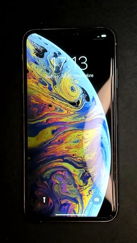 Foto tomada del Apple iPhone XS Max de L**s posterior a la reparación de pantalla el 4 de Noviembre de 2023